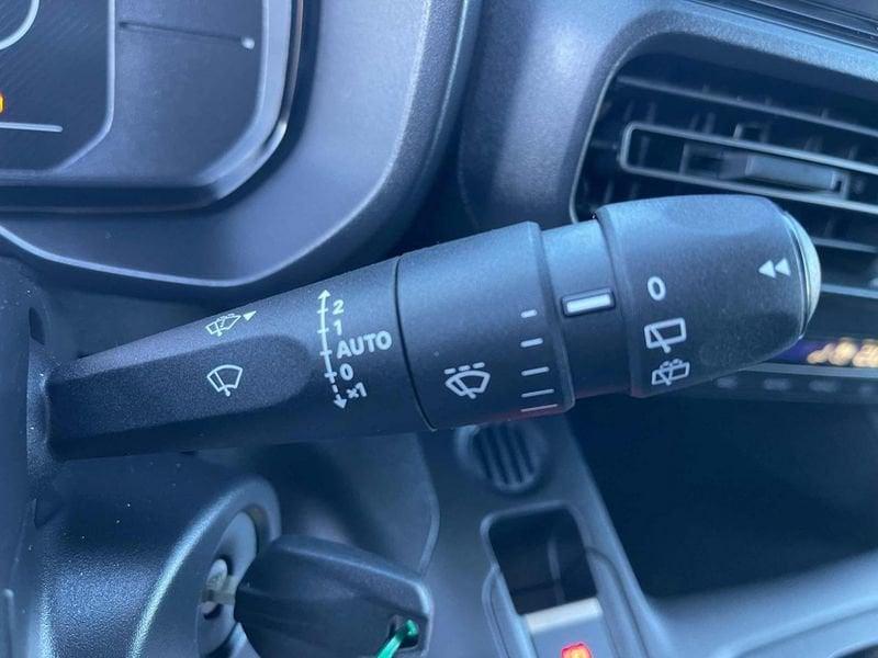 FIAT Doblò SERIE 3 COMBI 1.5 BlueHdi 130CV AT8 N1 - KM0