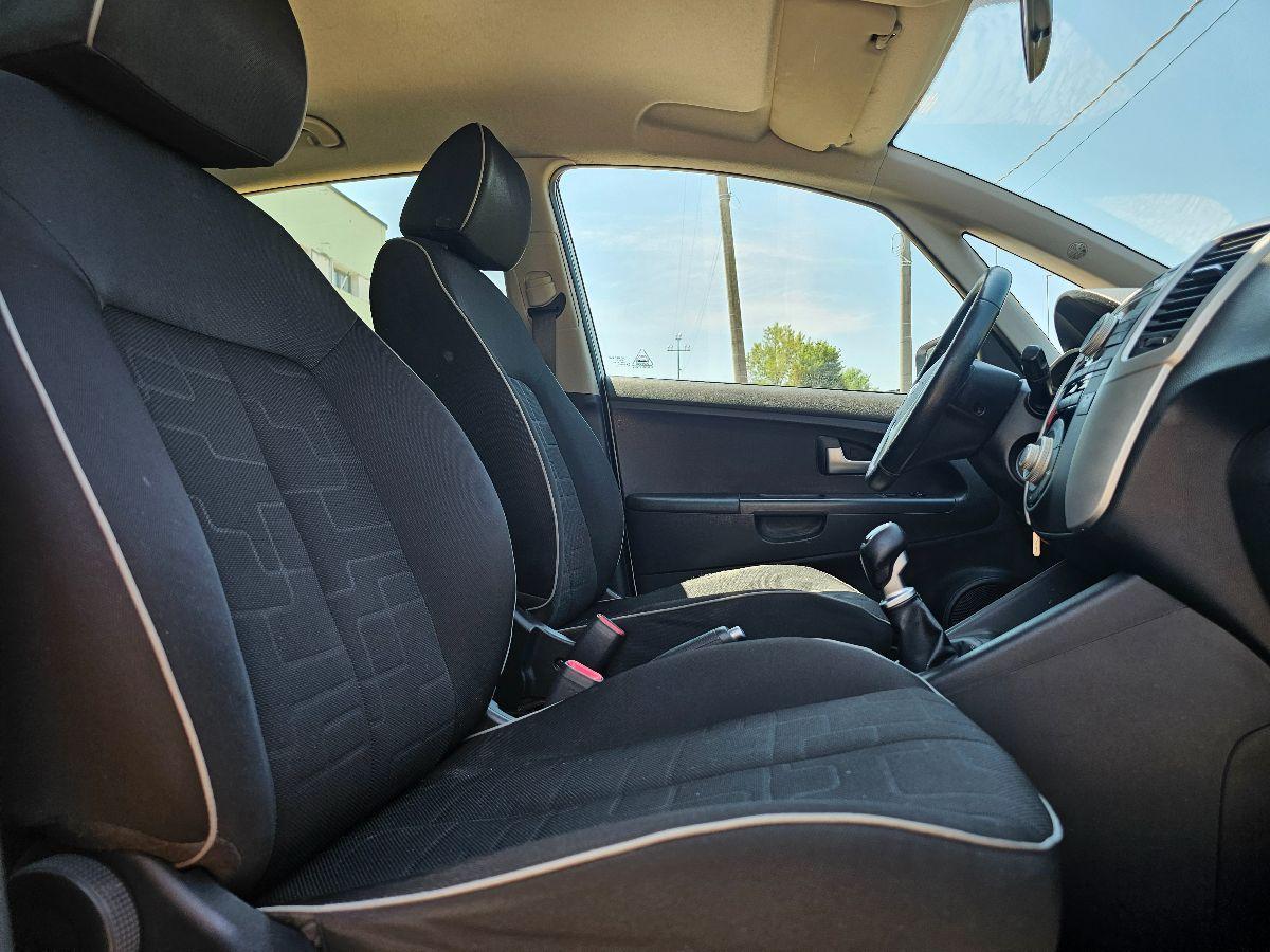 KIA VENGA 1.4 GPL 2013 184.000KM GARANZIA 12M