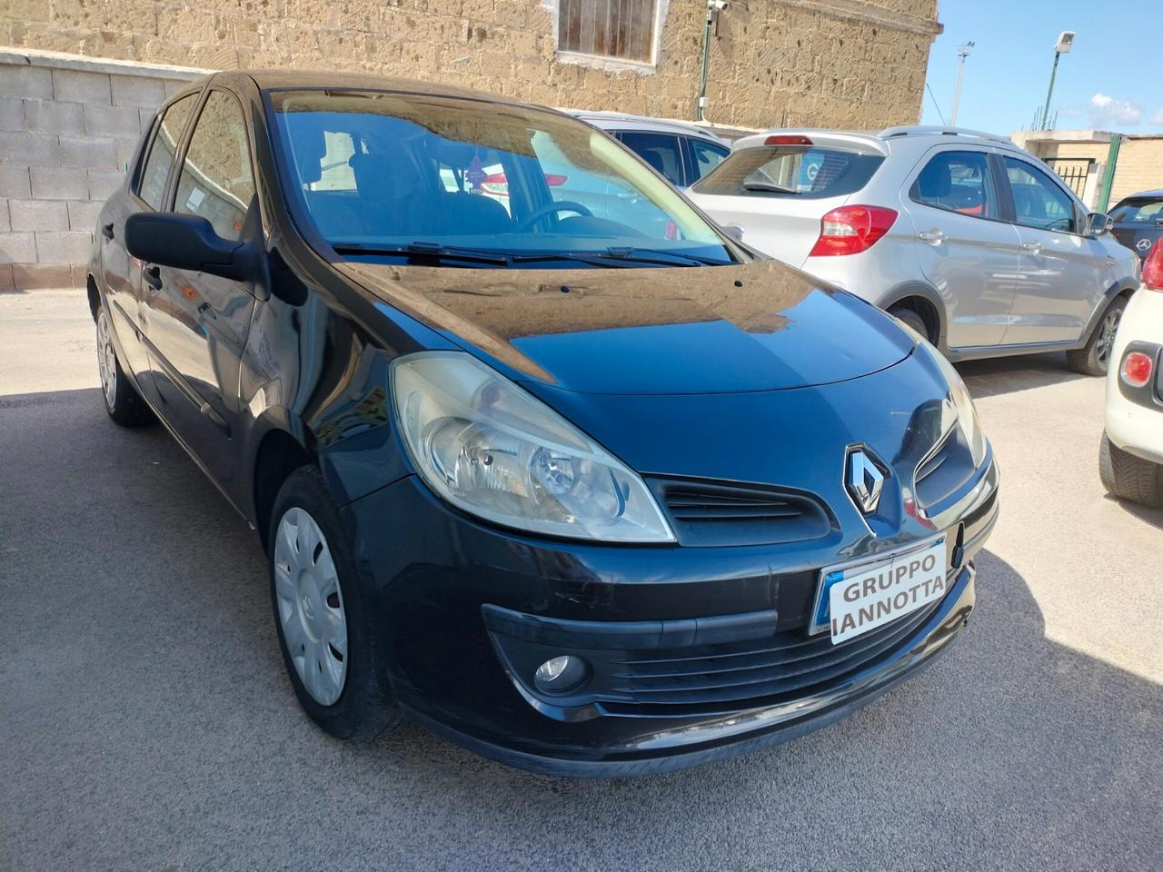 RENAULT CLIO 1.5 DCI 65 C.V. UNICO PROPRIEATARIO