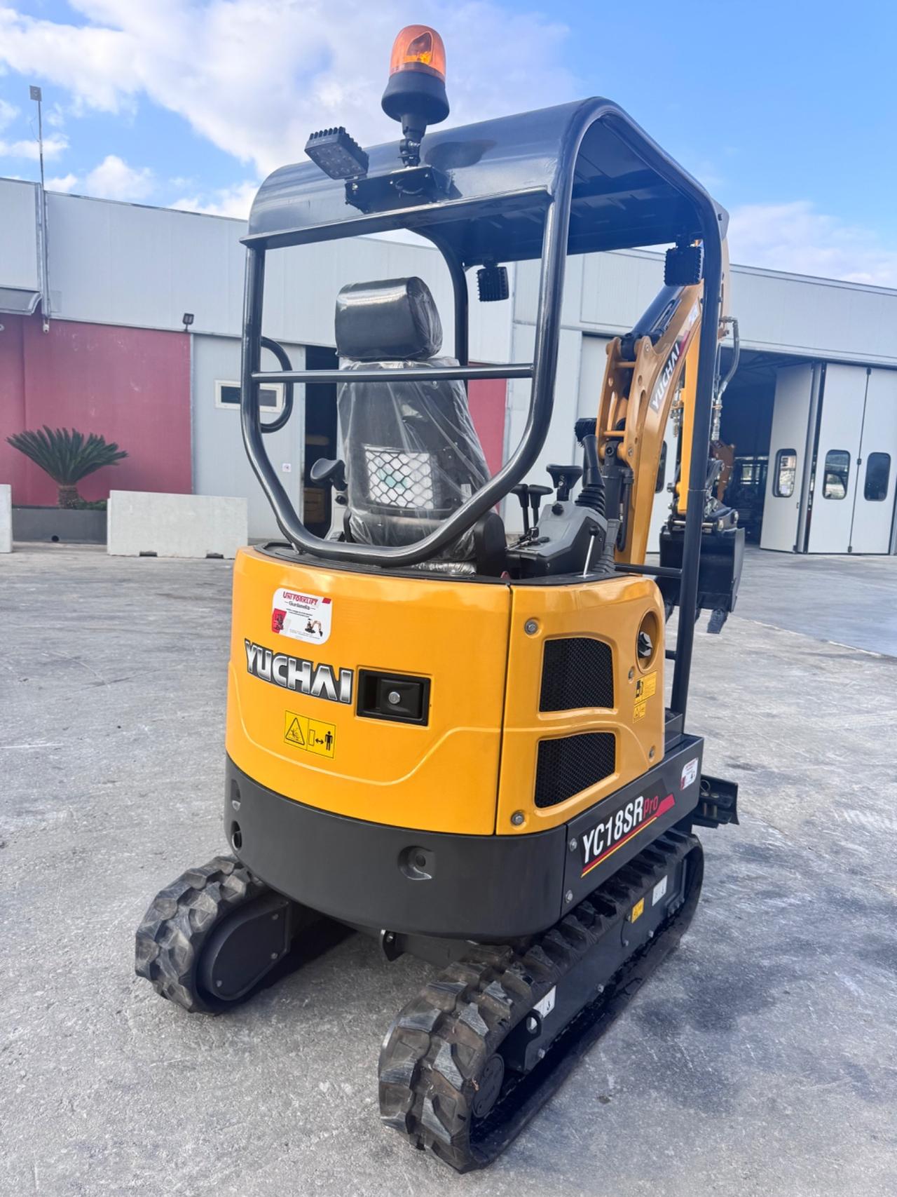 Miniescavatore Yuchai Yc 18 nuovo