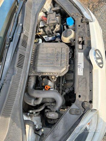 Volkswagen UP 5 PORTE BENZINA POCHISSIMI KM