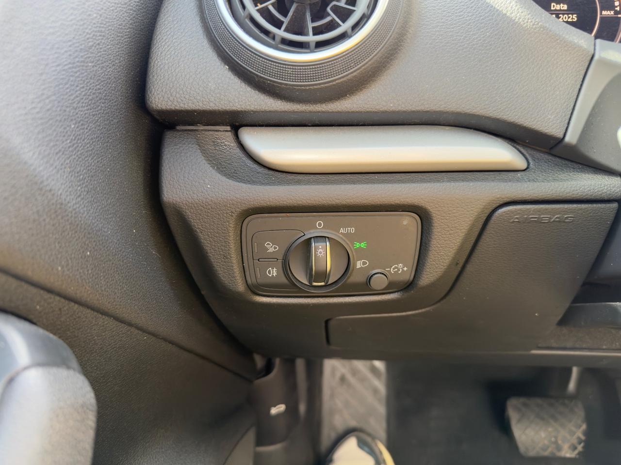 Audi A3 SPB 35 TFSI S tronic Business Advanced