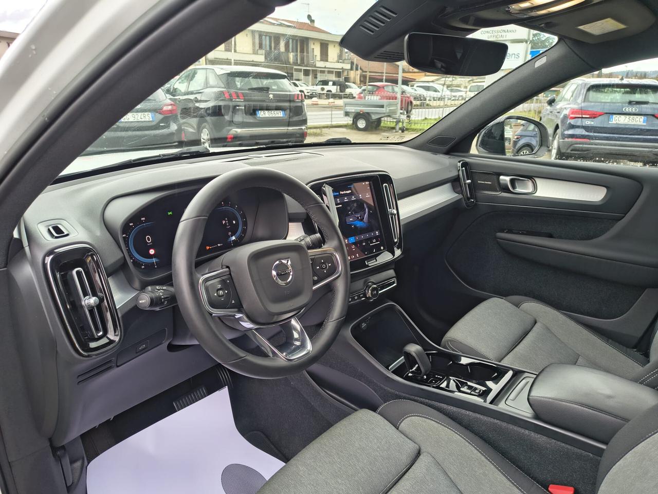 Volvo XC40 2.0 AWD automatico Plus Dark *PREZZO REALE*