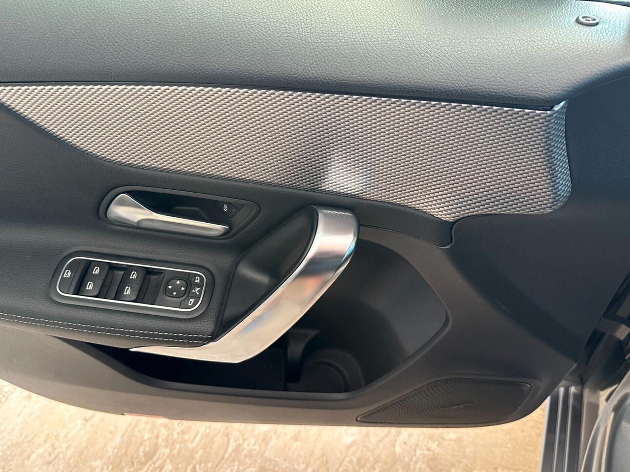 Mercedes-benz A 180 D 116 cv. Automatic SPORT (Tetto)