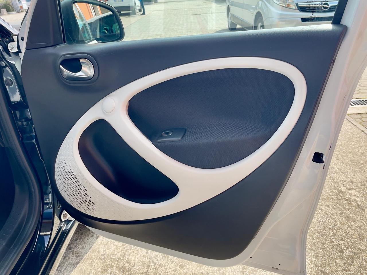 Smart ForFour 1.0 Passion