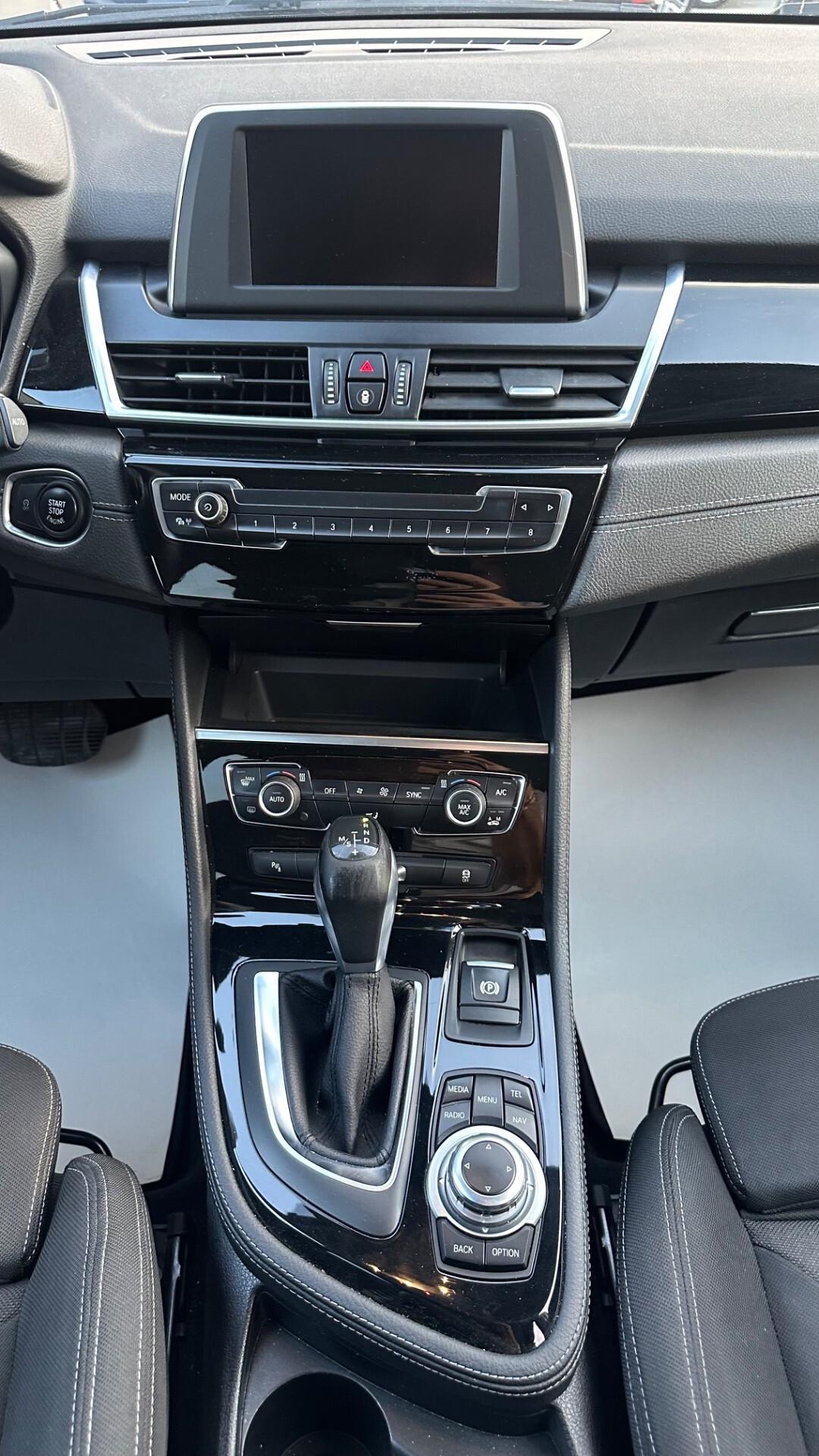 Bmw 2er Active Tourer 218d Sport automatica tetto
