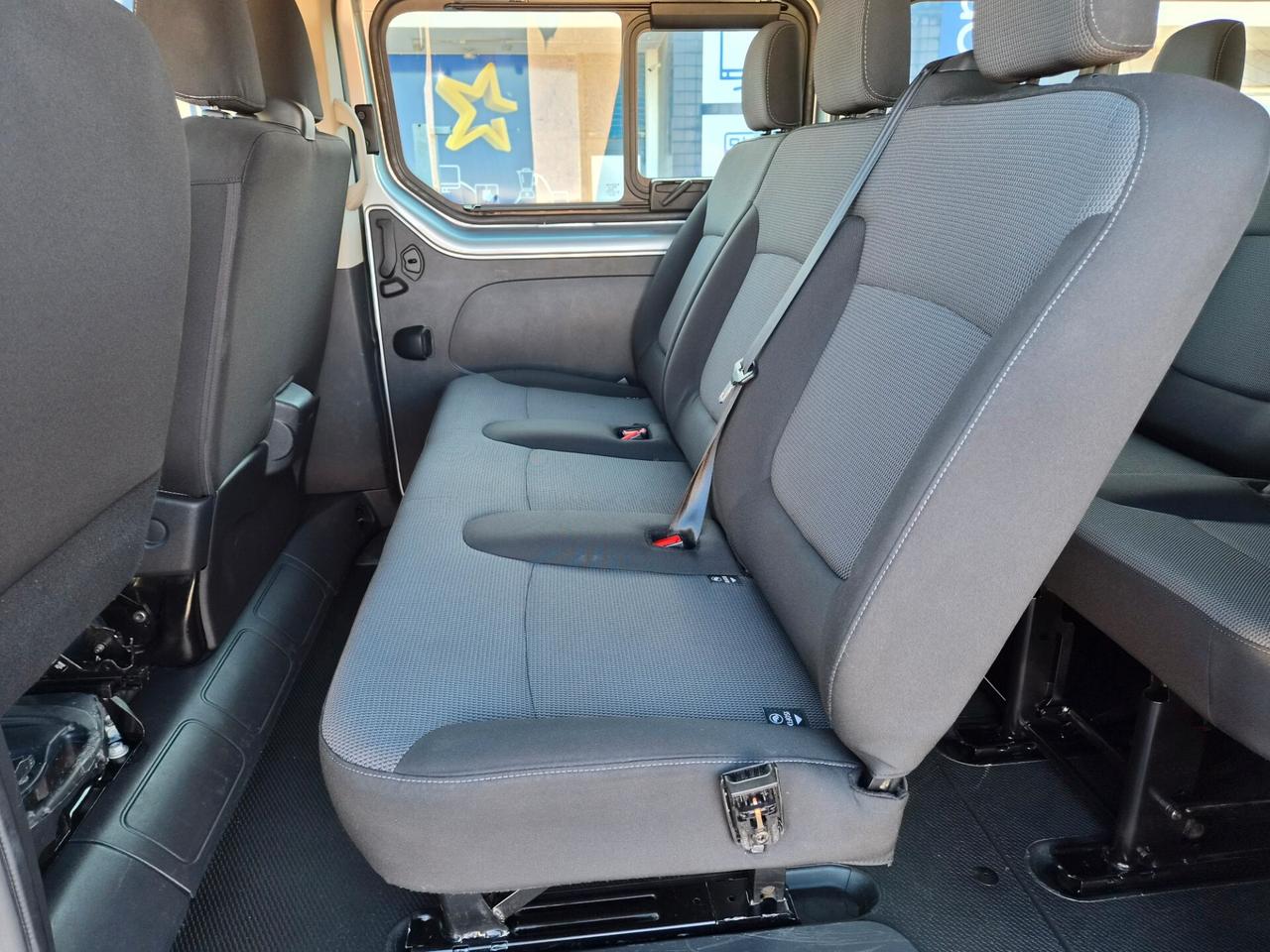 Nissan NV300 2.0 dCi 150CV PC-TN L2H1 Bus 9 posti