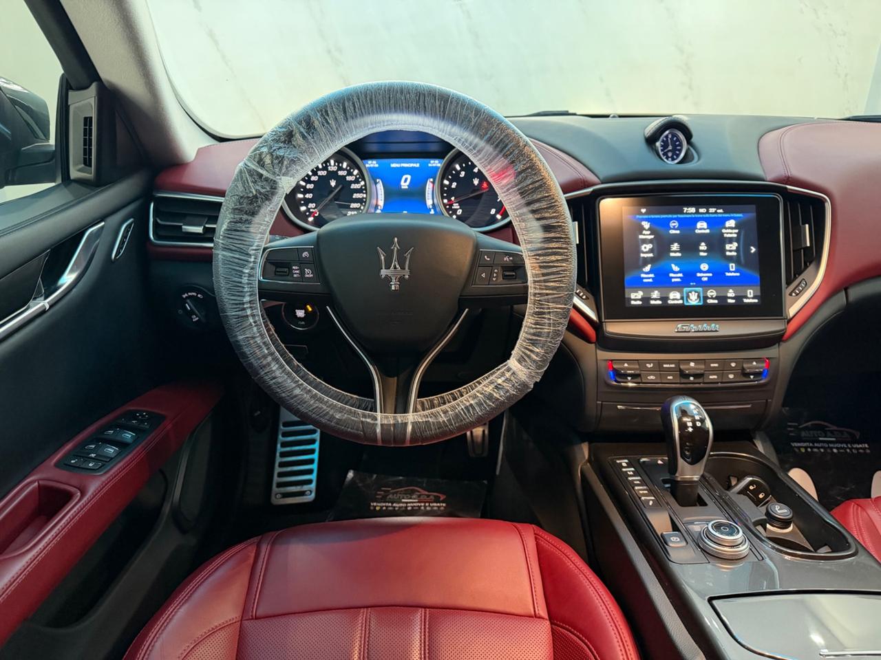 Maserati Ghibli V6 430 CV Q4 Nerissimo Edition