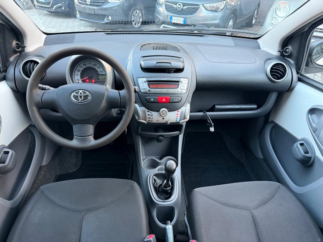 Toyota Aygo 5 Porte Aygo 5p 1.0 Sol Connect IDONEA NEOPATENTATI