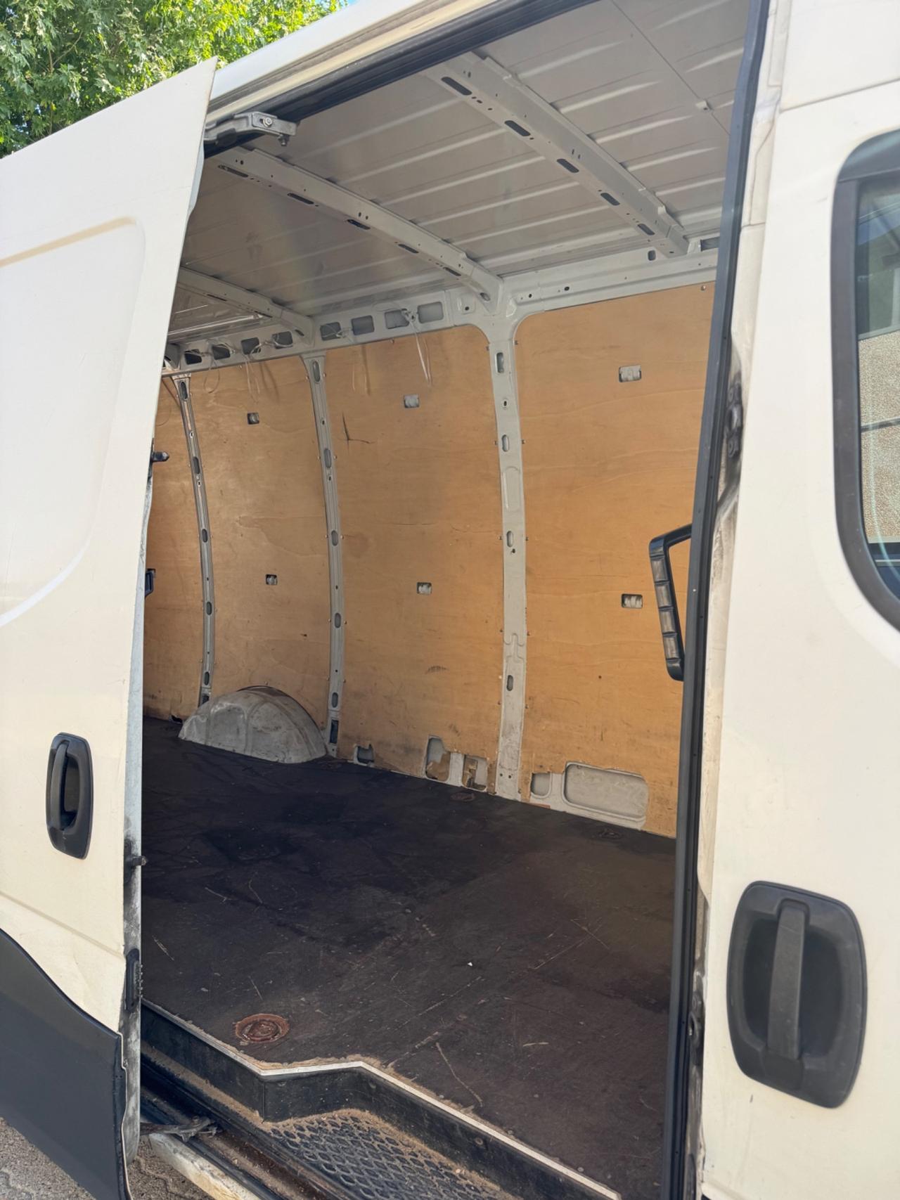 Iveco Daily 35-150 2.3 diesel 2016