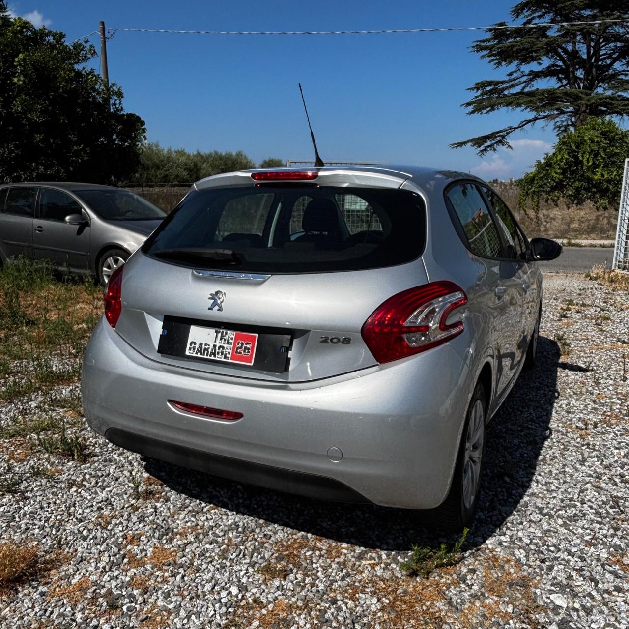 Peugeot 208 1.4 HDi 68 CV 5 porte Allure