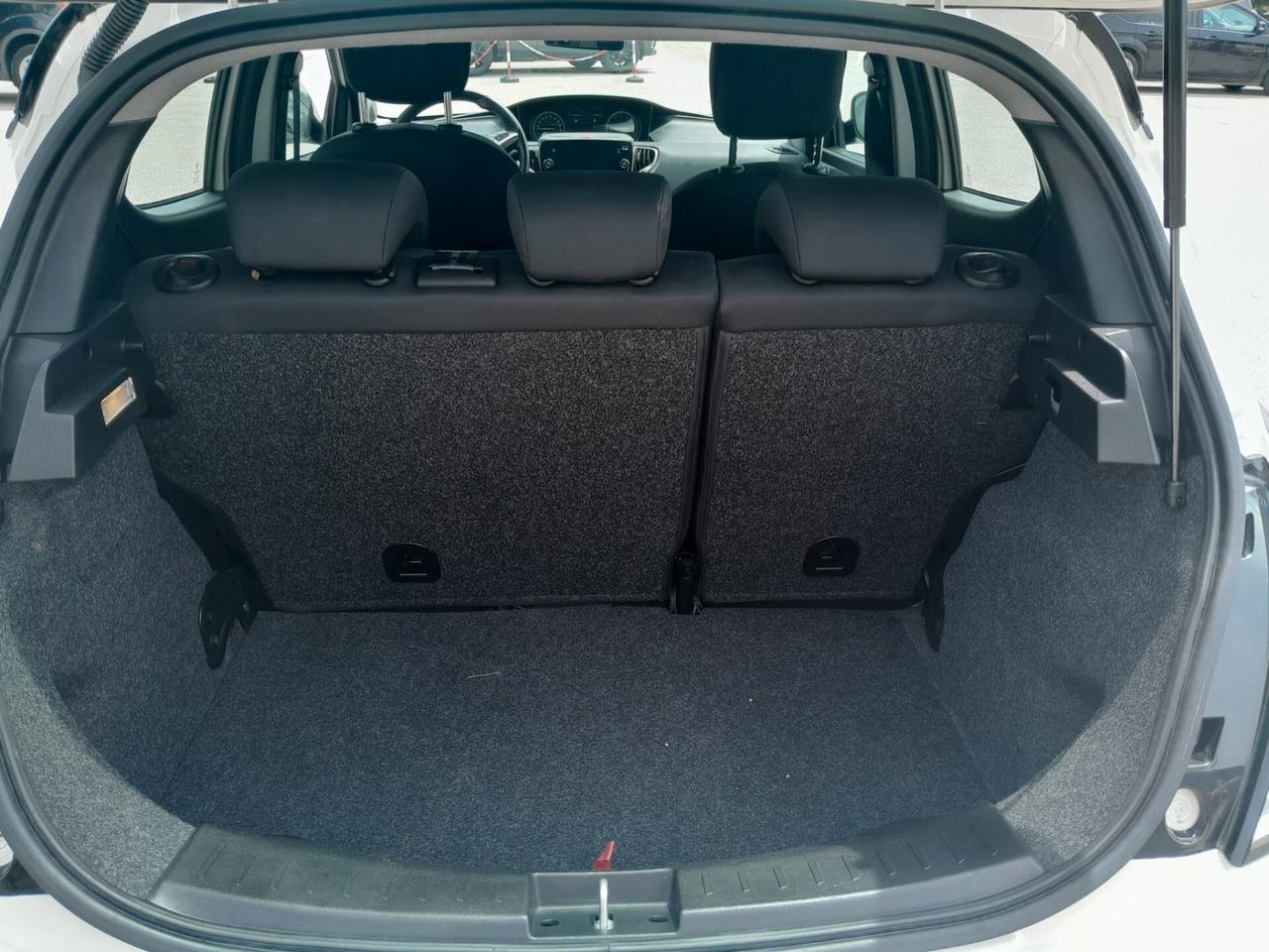 Lancia Ypsilon 1.0 FireFly 5 porte S&S Hybrid Ecochic Gold