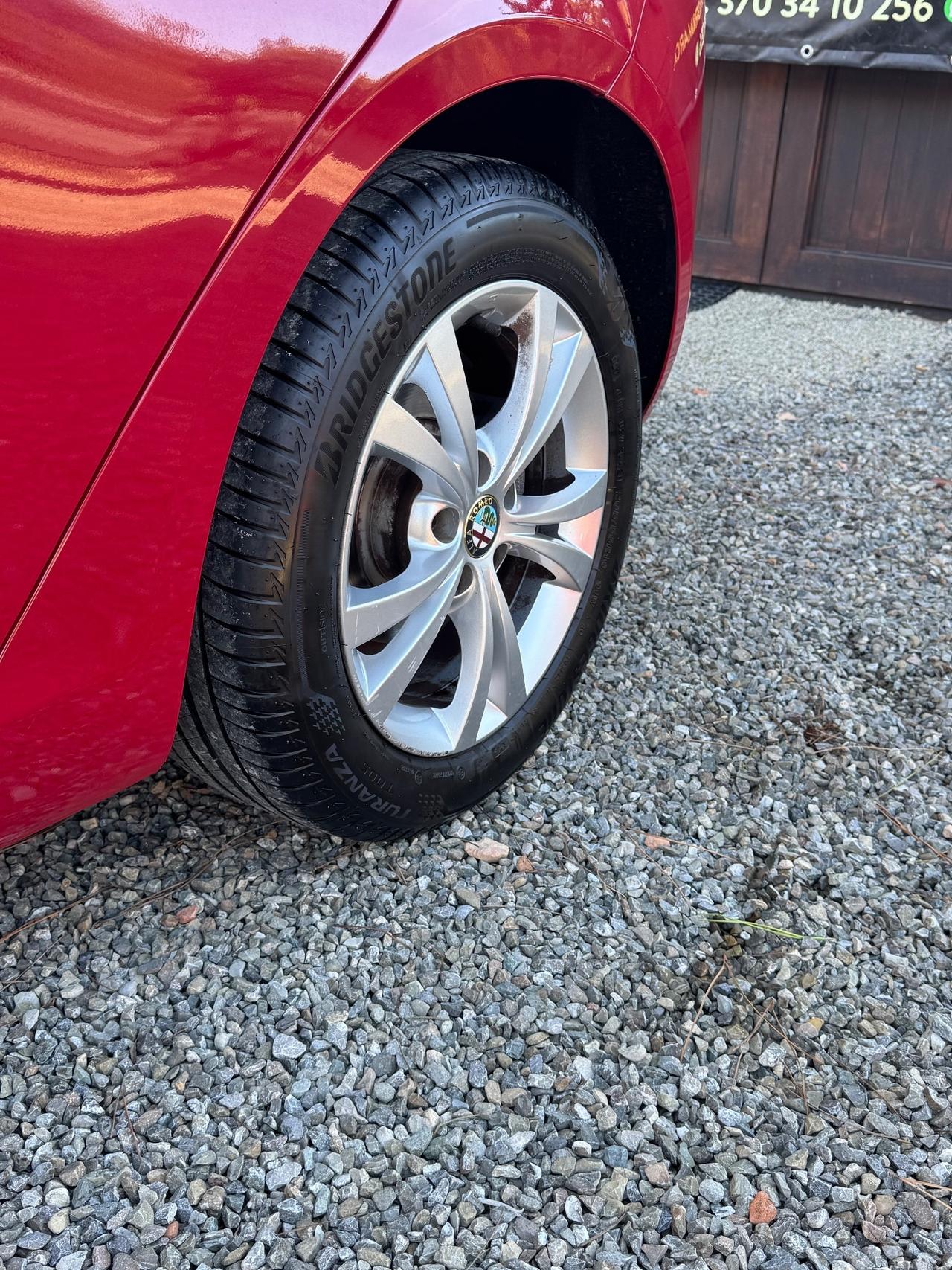 Alfa Romeo Giulietta 1.6 JTDm-2 105 CV Exclusive