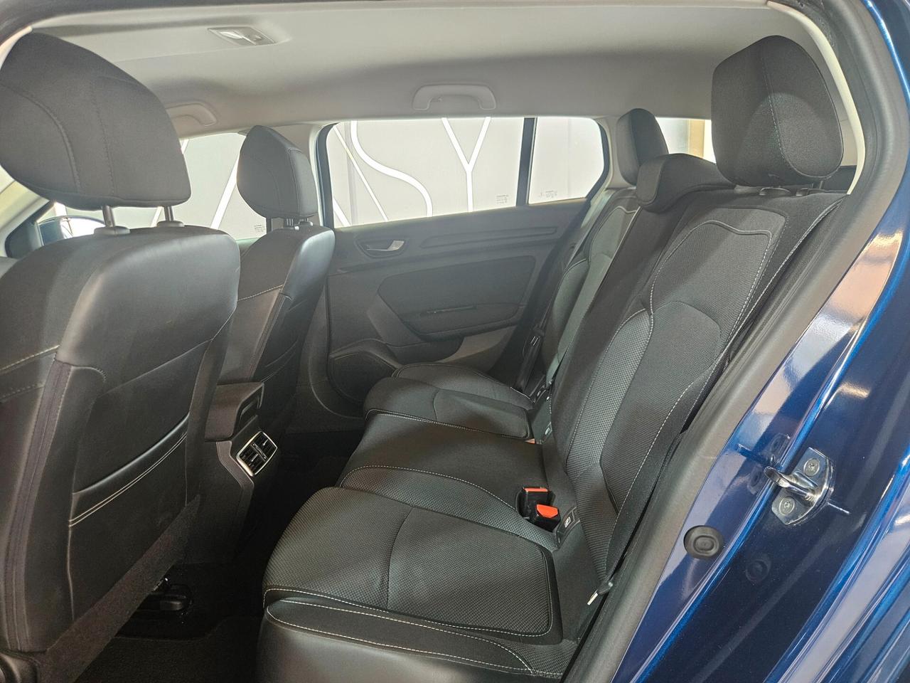 Renault Megane Sporter 1.5 blue dci Intens