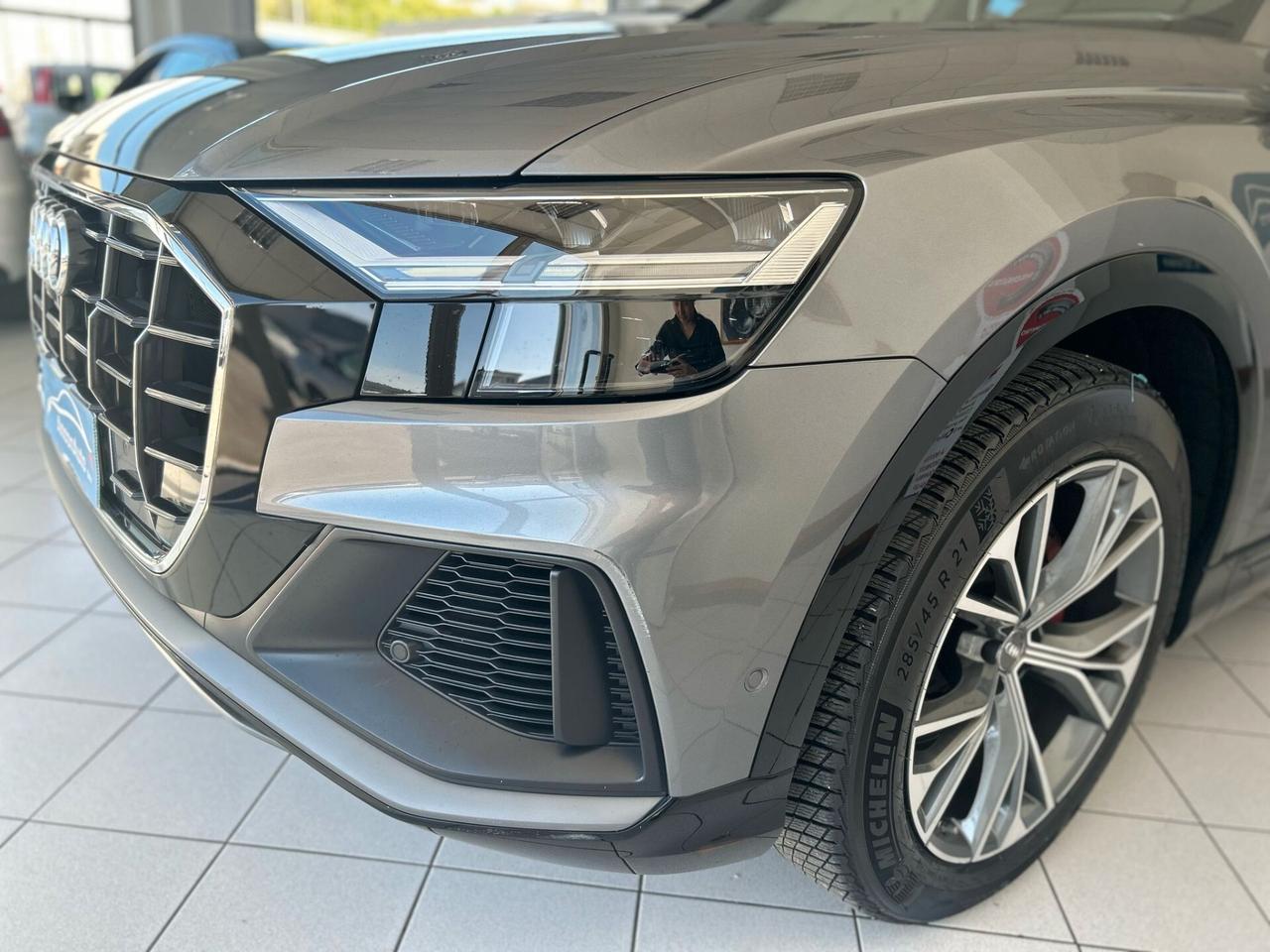 Audi Q8 50 TDI 286 CV quattro S LINE 2019