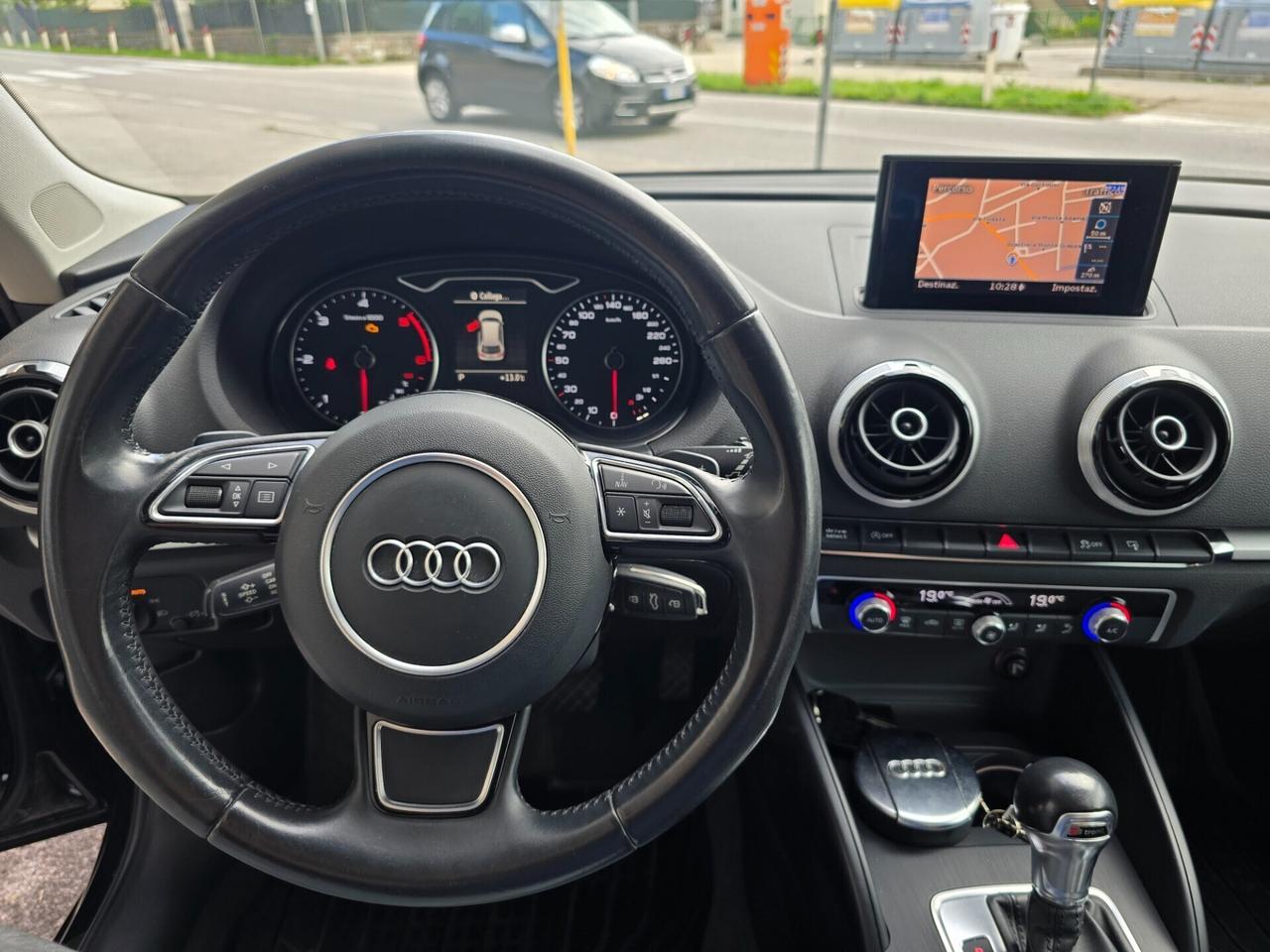 Audi A3 1.6 TDI S tronic Ambition