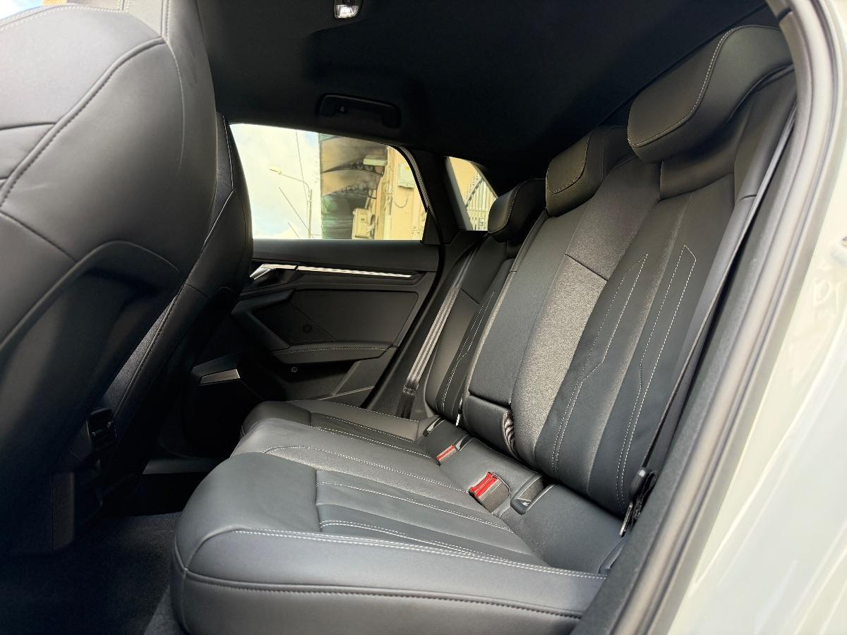 Audi A3 Sportback 30 TDI S-line edition Identity Black 116CV
