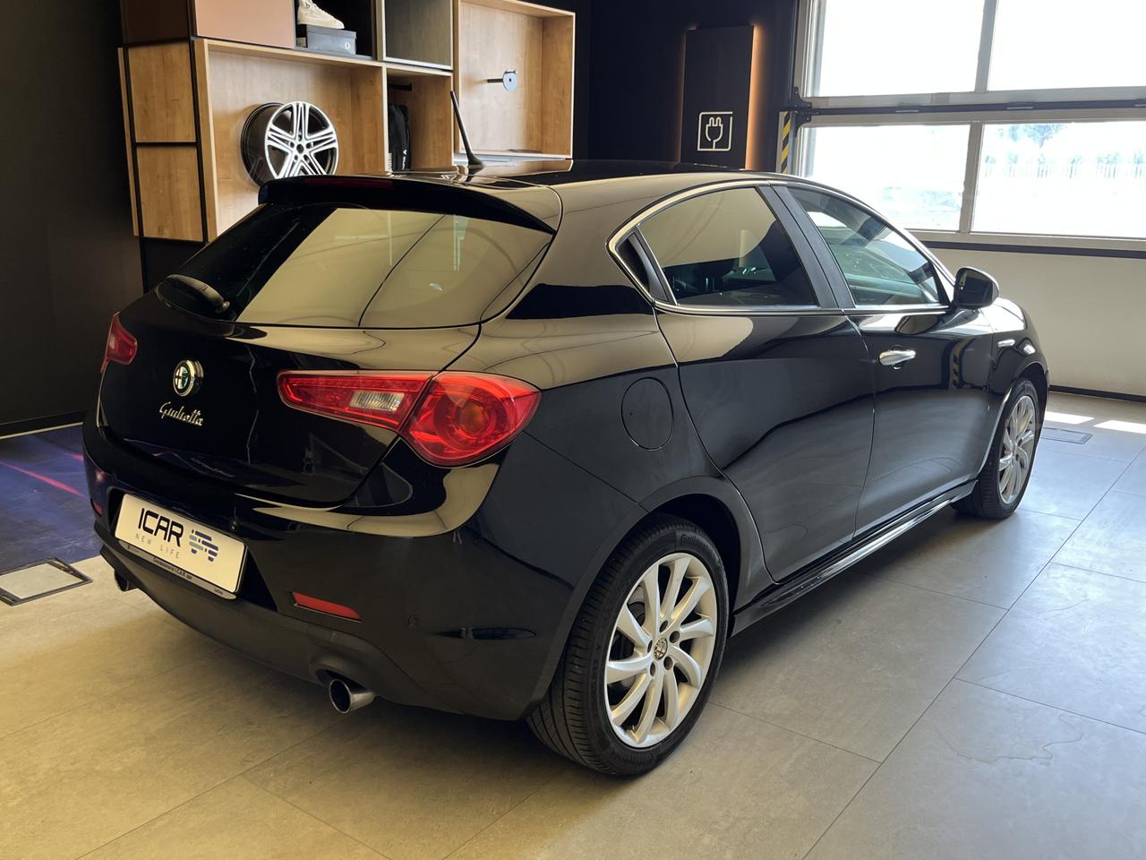 ALFA ROMEO Giulietta III - Giulietta 2.0 jtdm(2) Distinctive 140cv