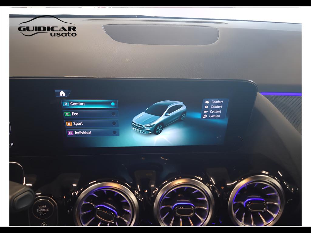 Mercedes-Benz GLA-H247 2023 - GLA 200 d AMG Line Advanced Plus auto