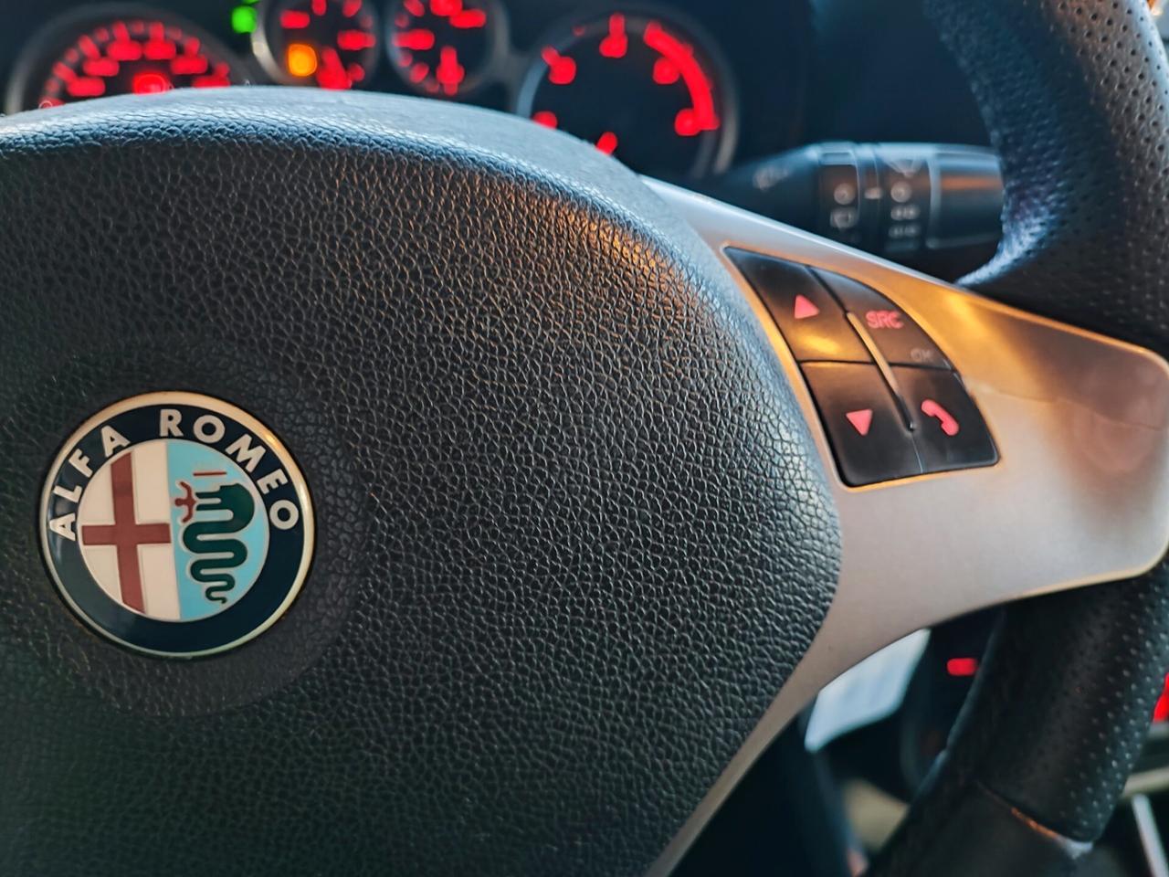 Alfa Romeo MiTo 1.3 JTDm-2 95 CV S&S Distinctive Sport Pack