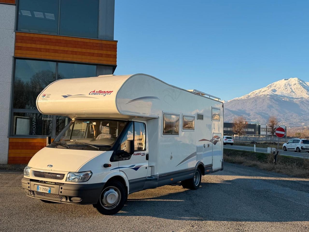 Ford TRANSIT mansardato