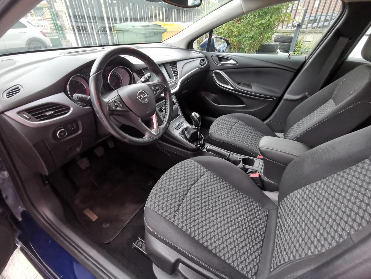 Opel Astra 1.6 CDTi 136CV aut. Sports Tourer Elective station wagon