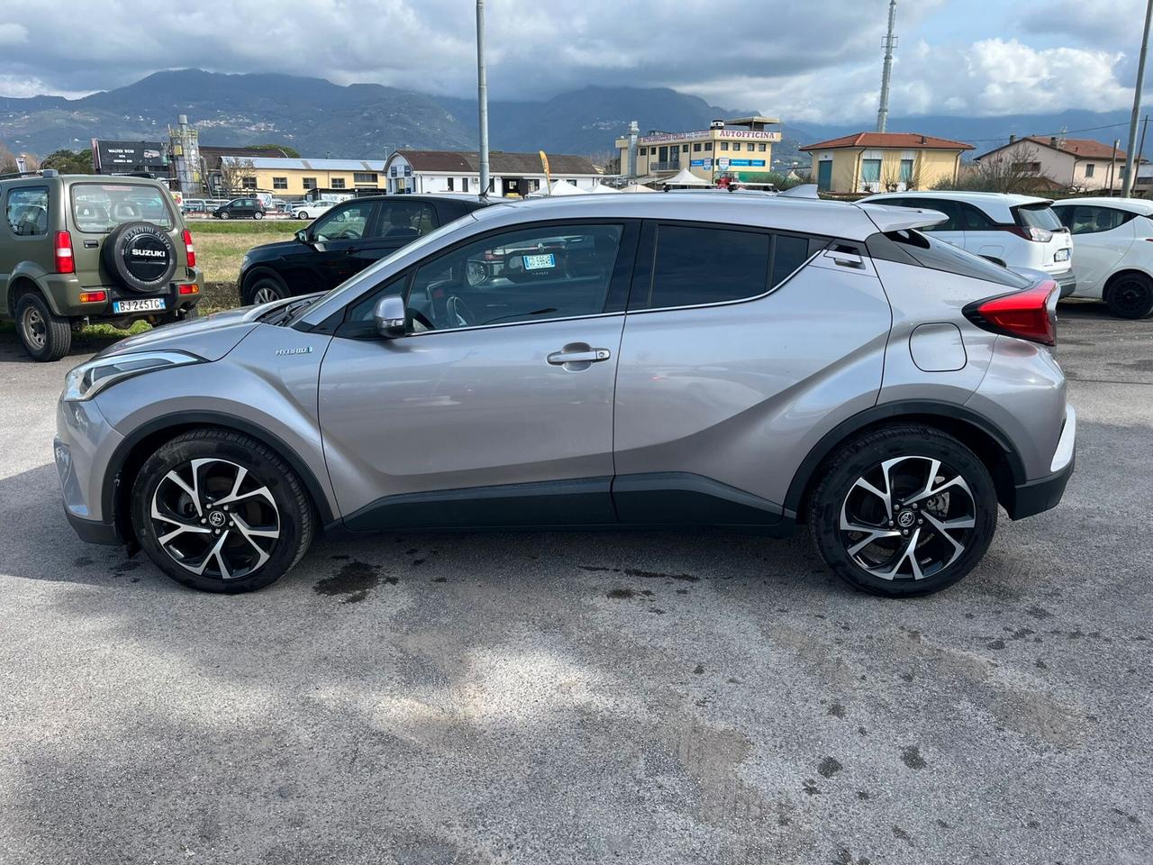 Toyota C-HR 1.8 Hybrid E-CVT Trend