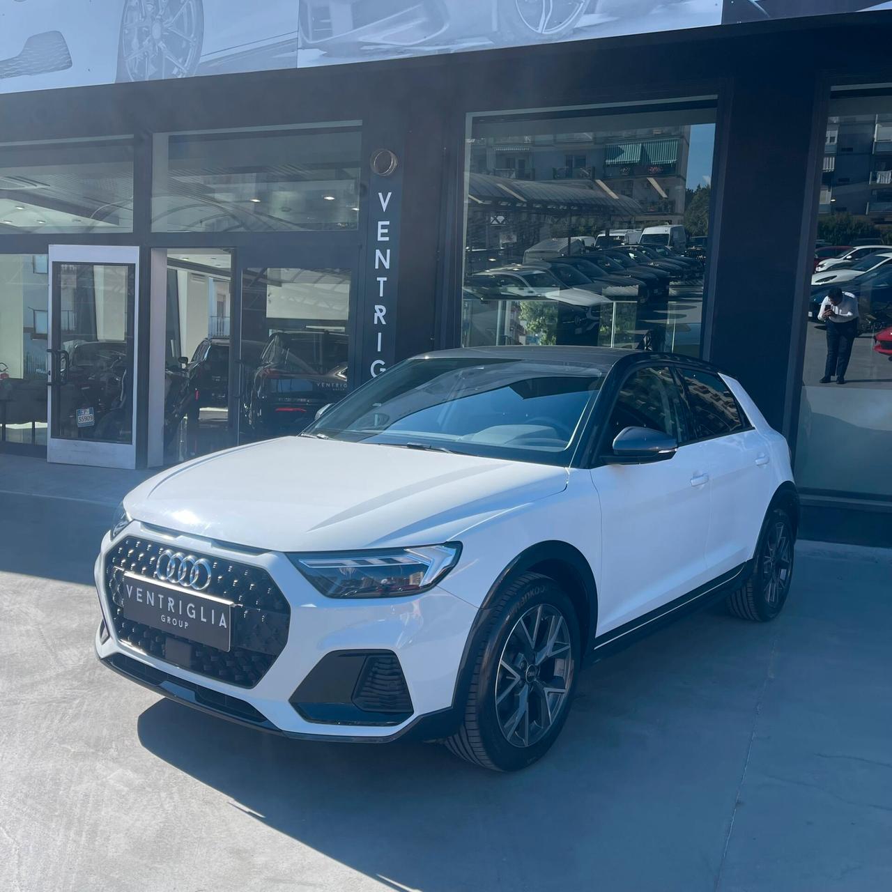 Audi A1 citycarver 30 TFSI S tronic Identity Contrast