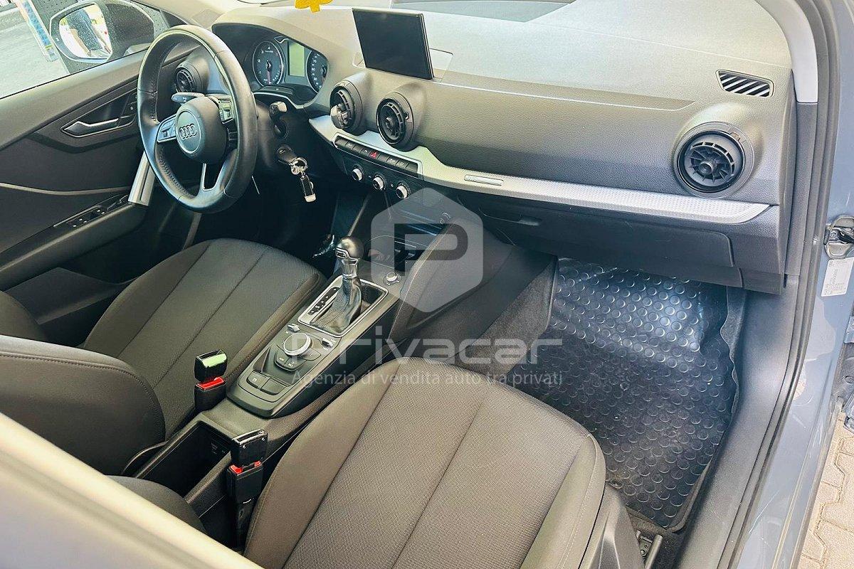 AUDI Q2 30 TDI S tronic Business