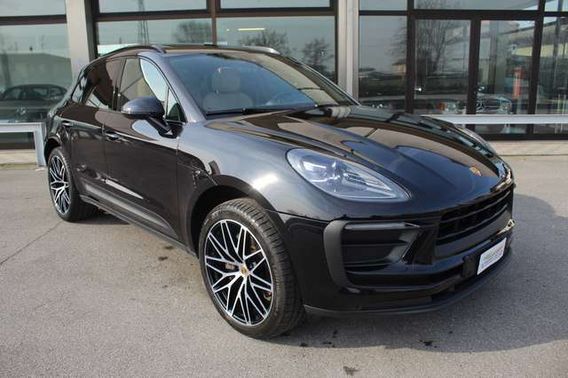Porsche Macan 265 cv restyling TETTO -CERCHI 21 visibile in sede