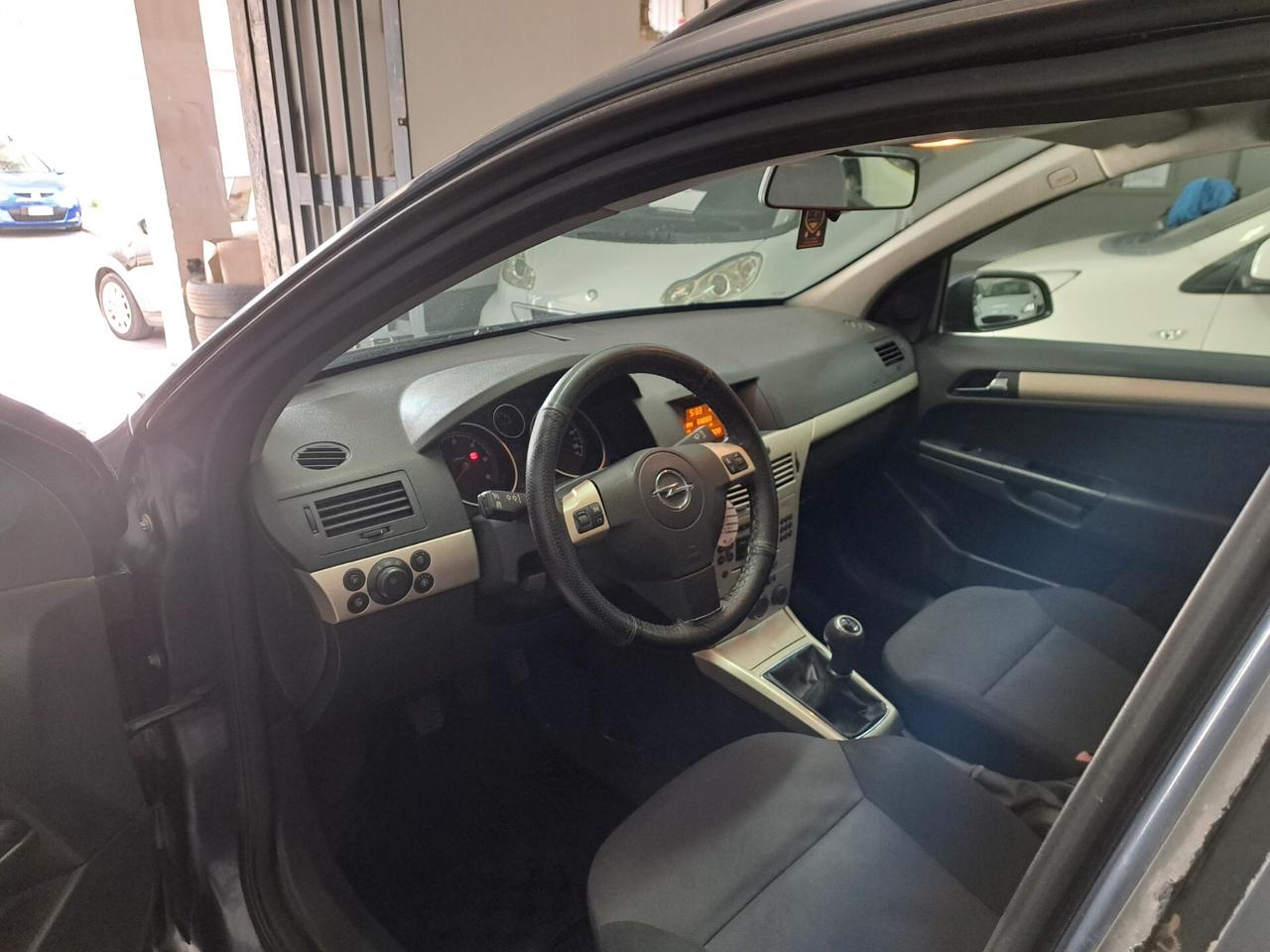 Opel Astra 1.7 CDTI sw Omologata gancio traino 200