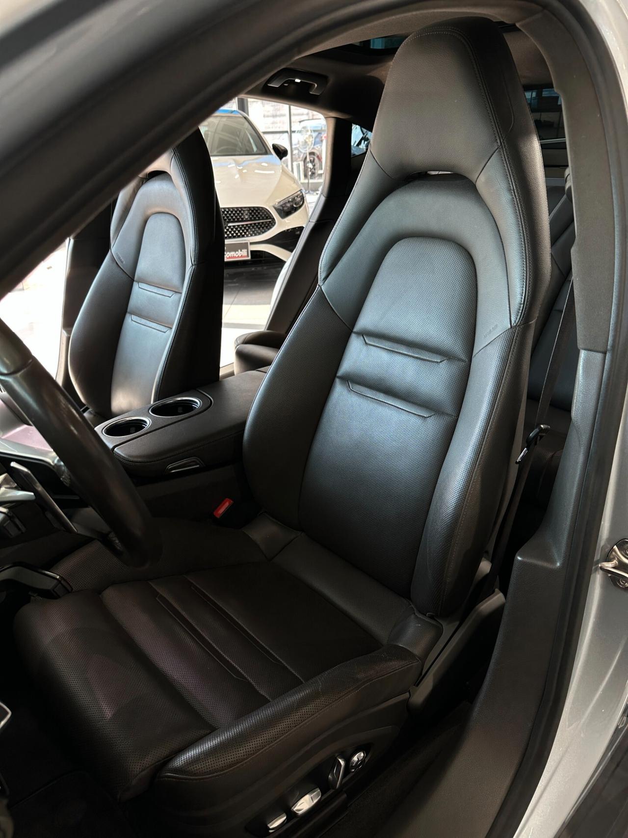 Porsche Panamera 4.0 V8 421cv Tetto PASM FullLed Radar GARANZIA