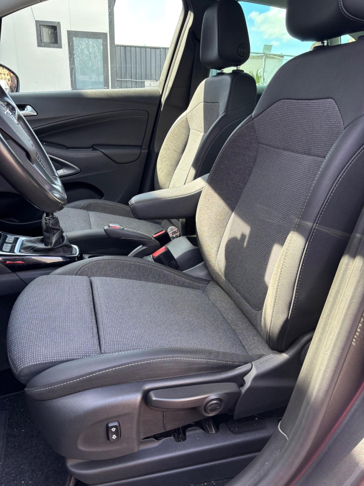 Opel Crossland 1.5 ECOTEC D 110 CV Start&Stop Elegance