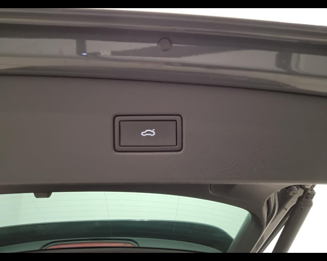 VOLKSWAGEN Tiguan II 2021 - Tiguan 2.0 tdi R-Line 150cv dsg