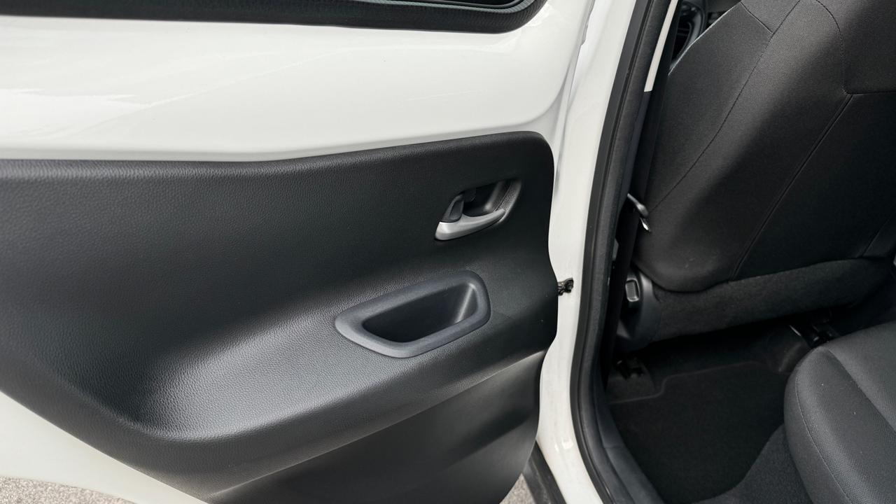 Toyota Aygo X 1.0 VVT-i 72 CV 5 porte Lounge Air S-CVT X PLAY NAVI KAMERA PDC BLUETOOTH CAR PLAY