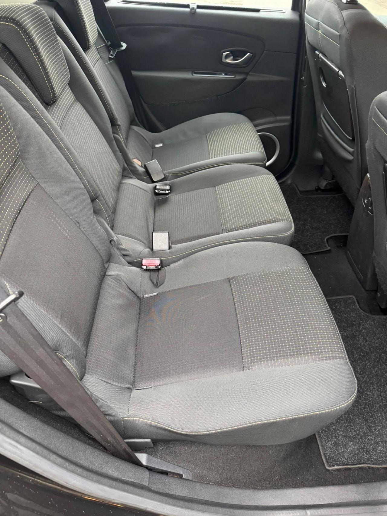 Renault Scenic Scénic X-Mod 1.5 dCi 110CV Luxe neopatentati