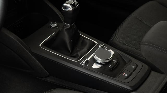 AUDI Q2 35 TFSI IVA ESPOSTA