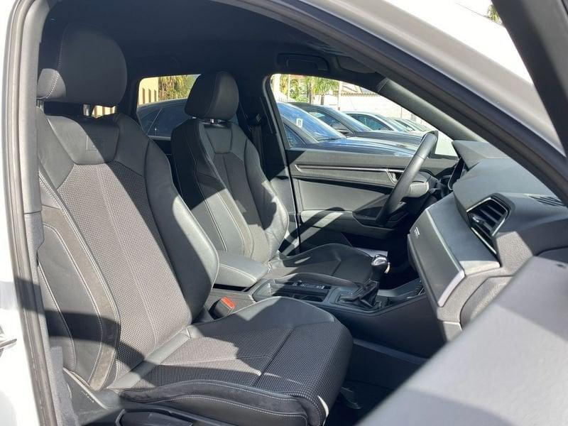 Audi Q3 S Line interno ed esterno 2.0 TDI 200CV S-Tronic quattro 40