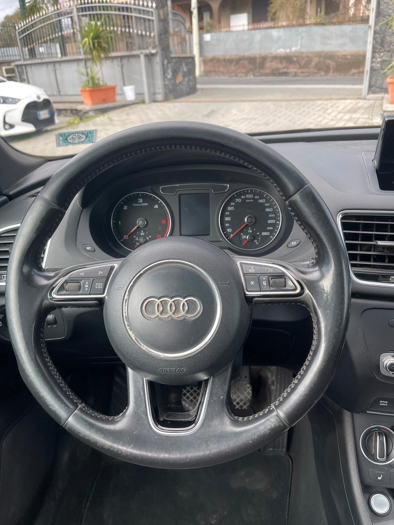 Audi Q3 2.0 TDI 120 CV tettuccio apribile