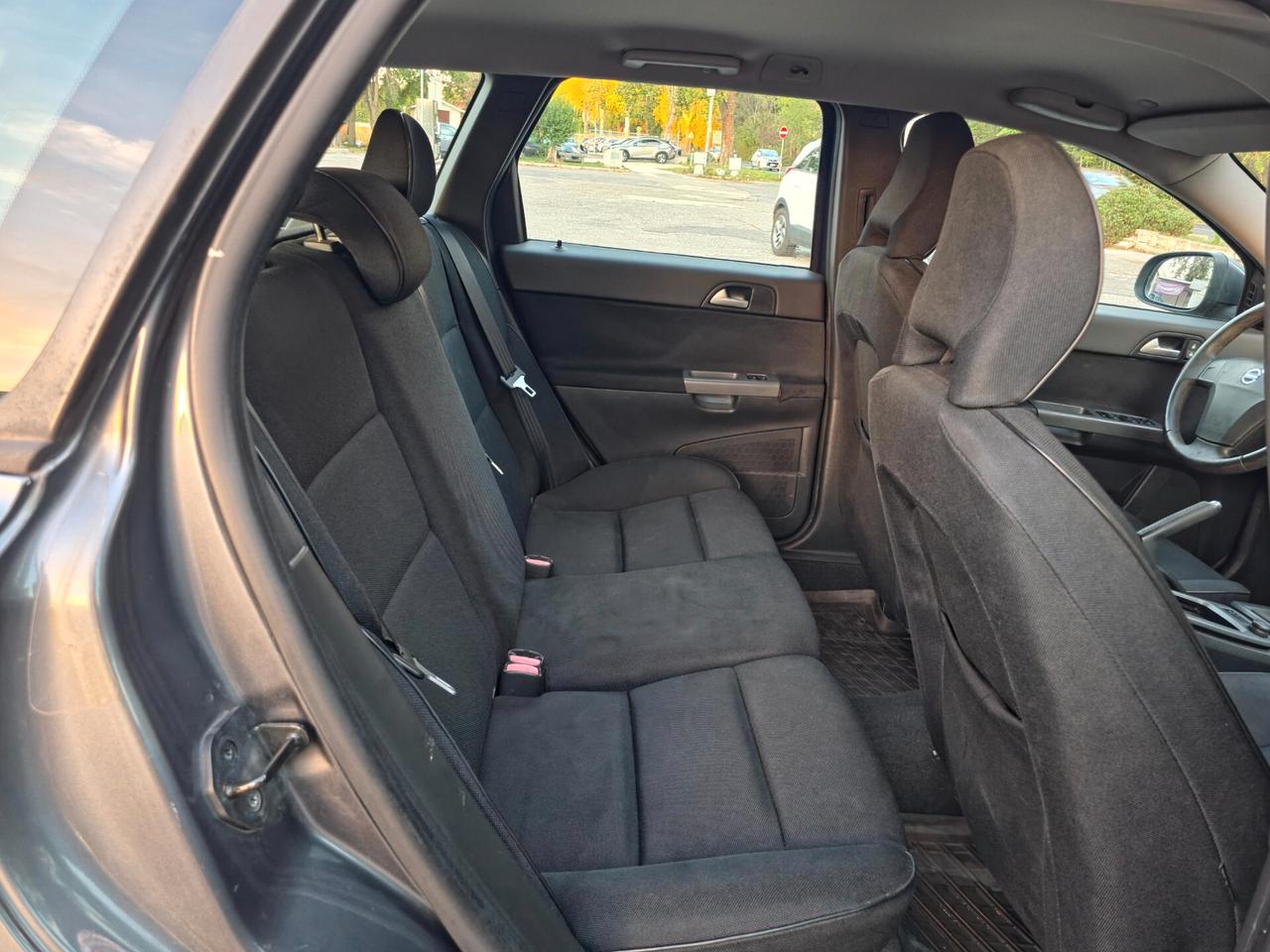 Volvo V50 D2 R-design CV-114 E5 Manuale NEO 2011