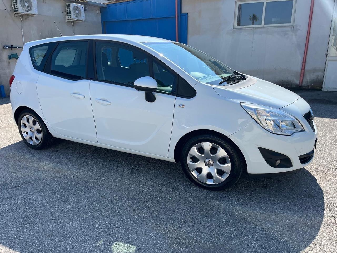 Opel meriva-1.4 benz/100 cv-Full-2011