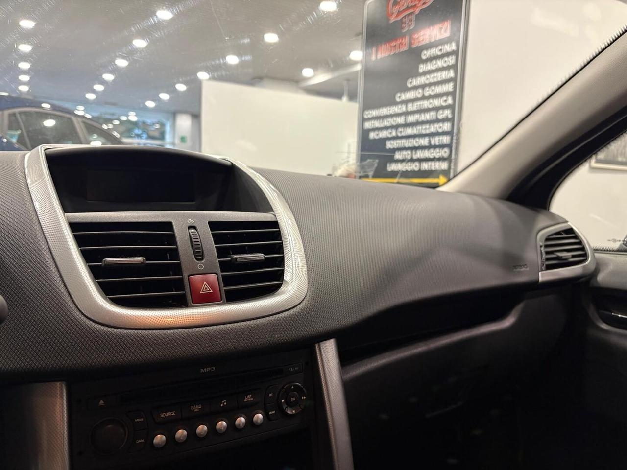 Peugeot 207 Station Wagon 1.4 vti 16v XS Ciel