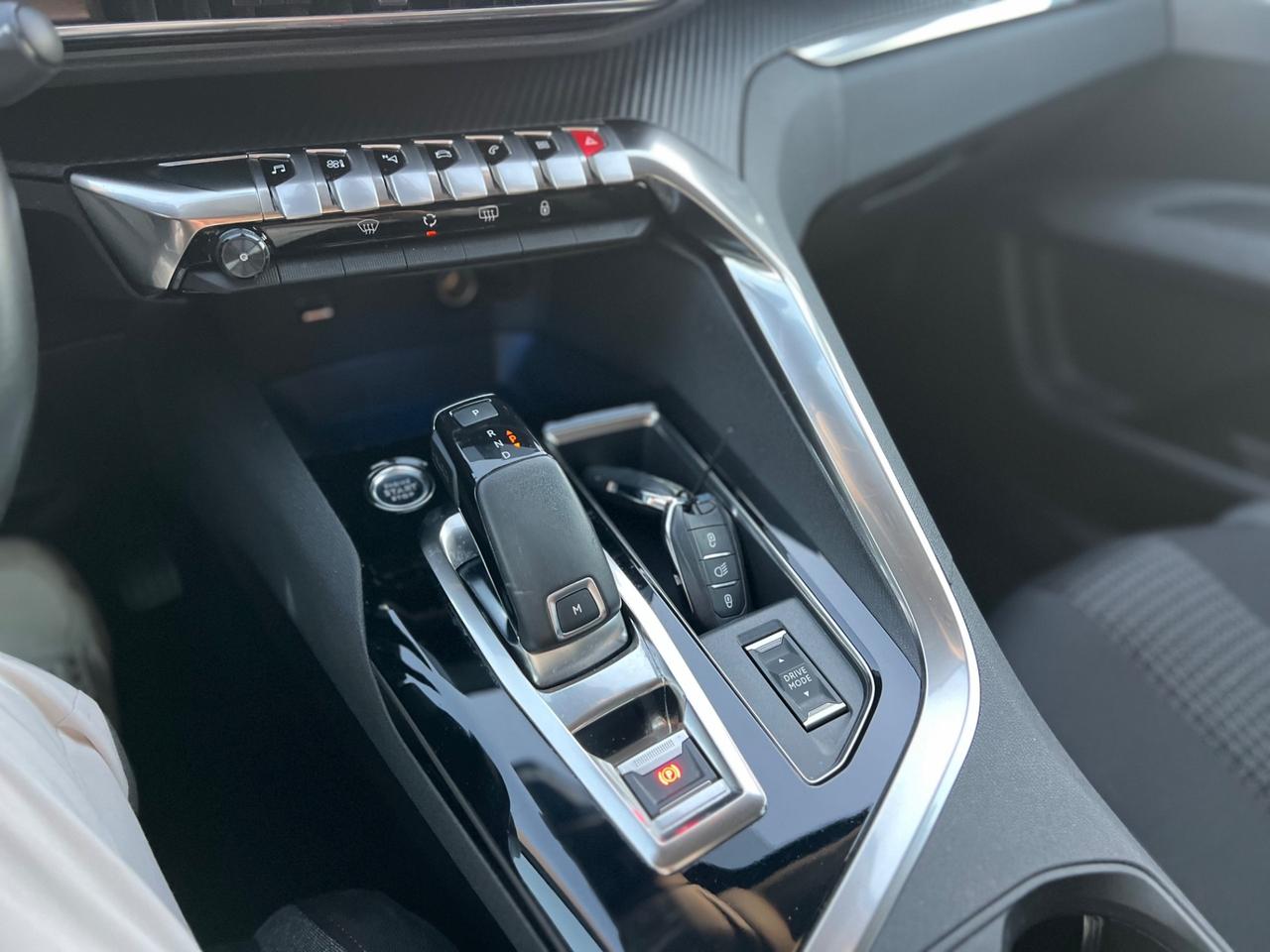 Peugeot 3008 BlueHDi 130 EAT8 Allure