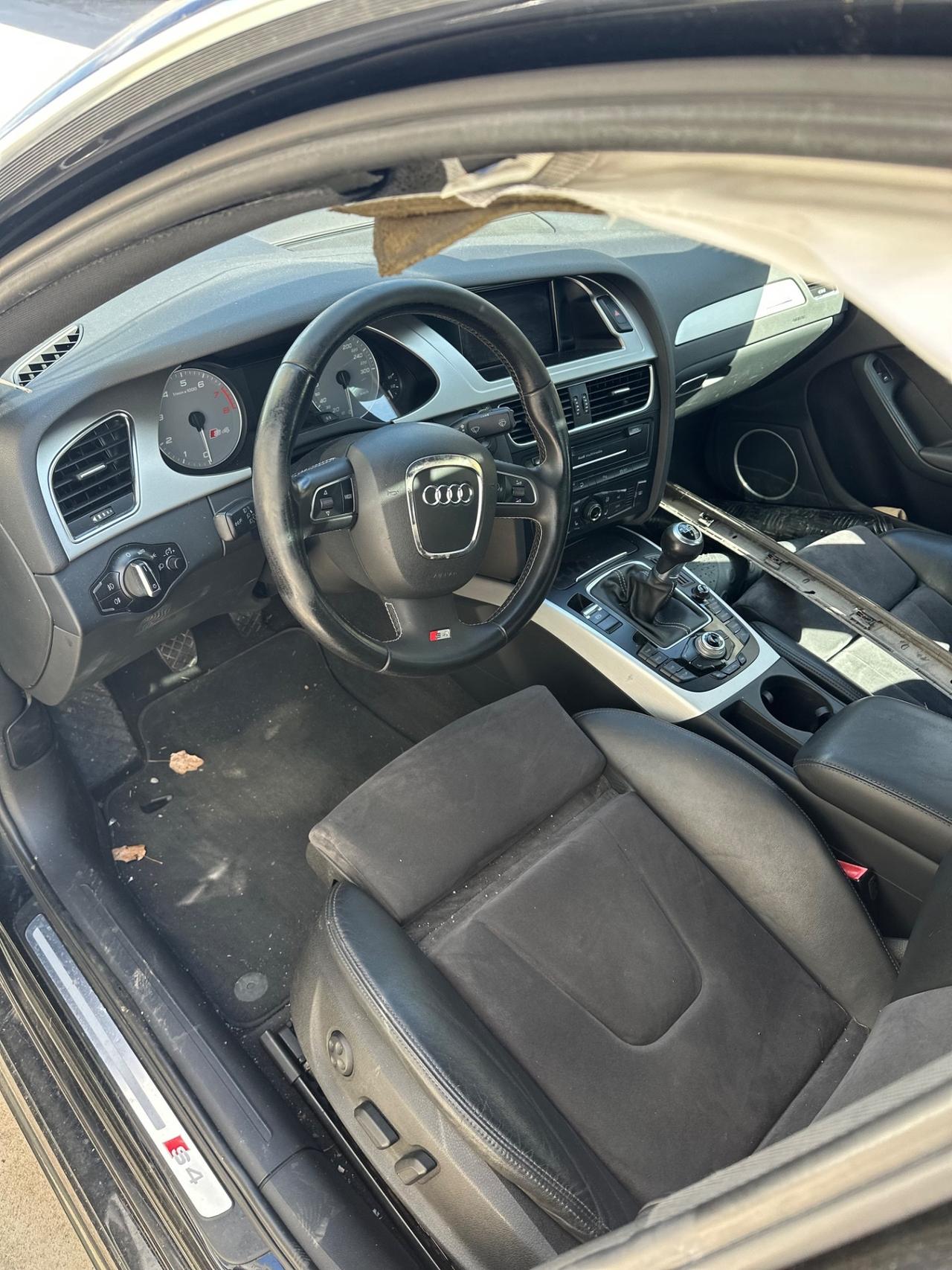 Audi A4 S4 3.0 V6 TFSI quattro S tronic