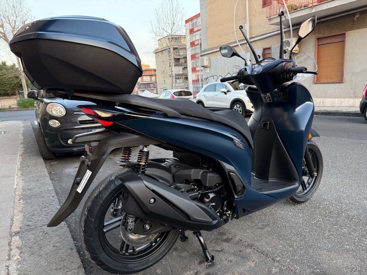 HONDA SH 350 BLUE JEANS