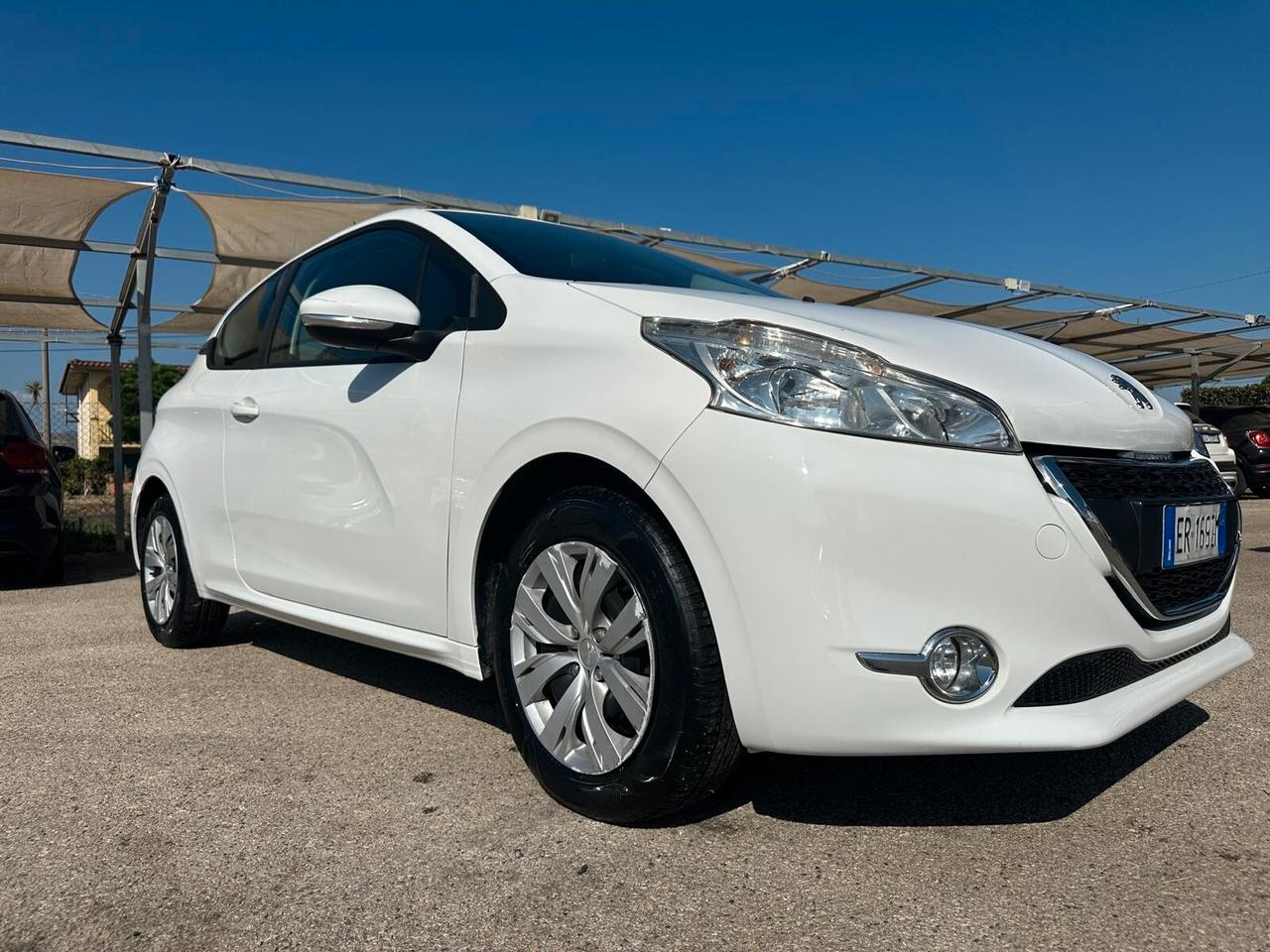 Peugeot 208 Benzina