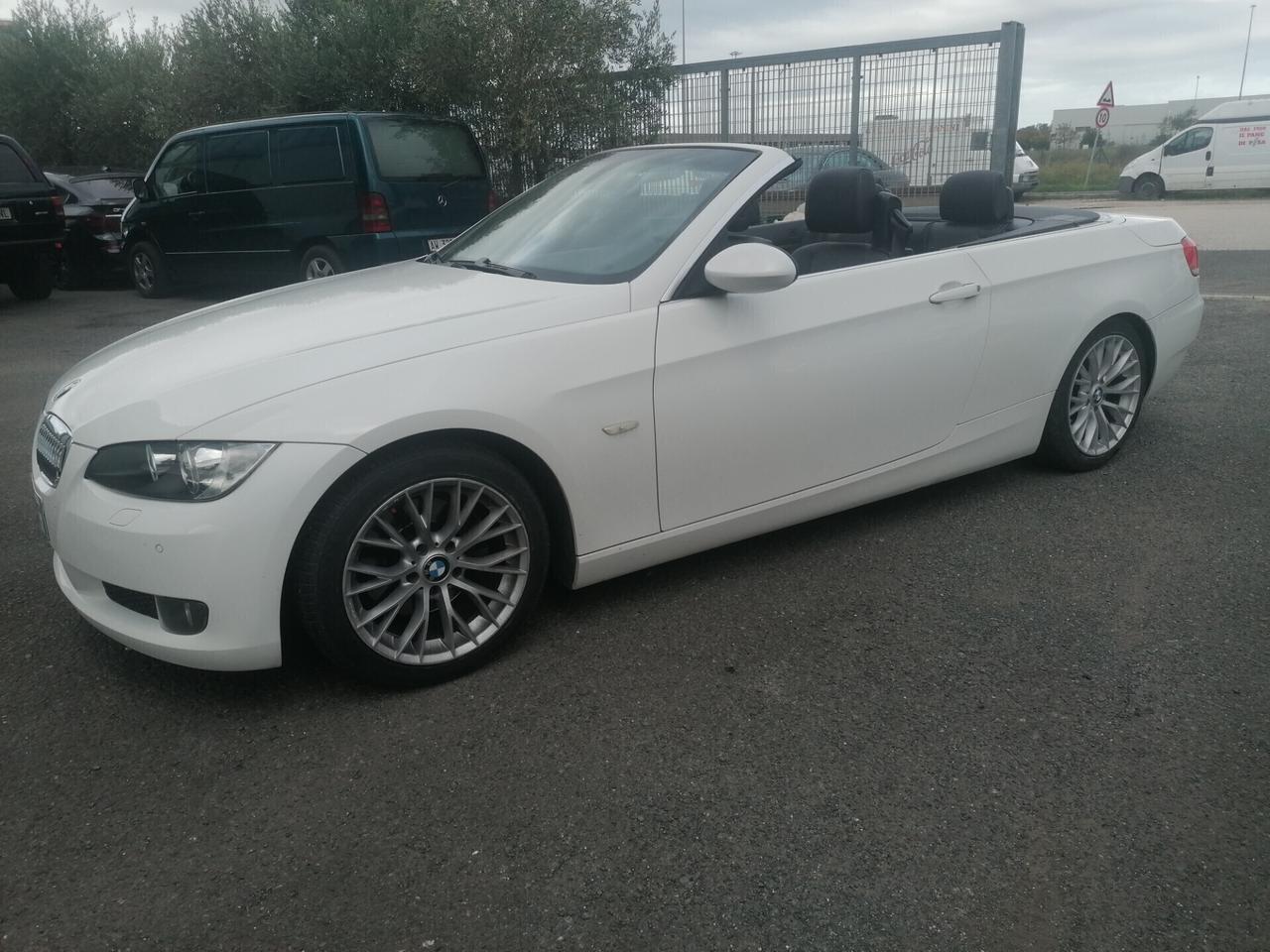 BMW 320d CABRIO Msport-PELLE-NAVI-BIXENON-