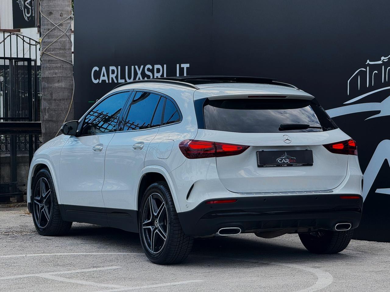 Mercedes-Benz GLA 200 d AMG Premium Plus TETTO