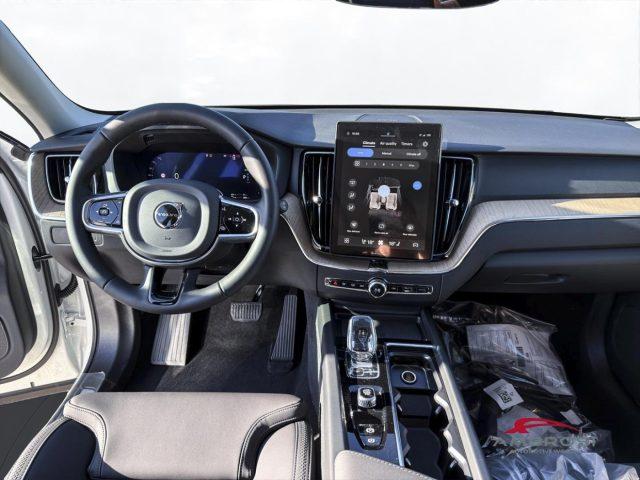 VOLVO XC60 T8 AWD Ibrido plug-in Elettrica/Benzina Plus Dark