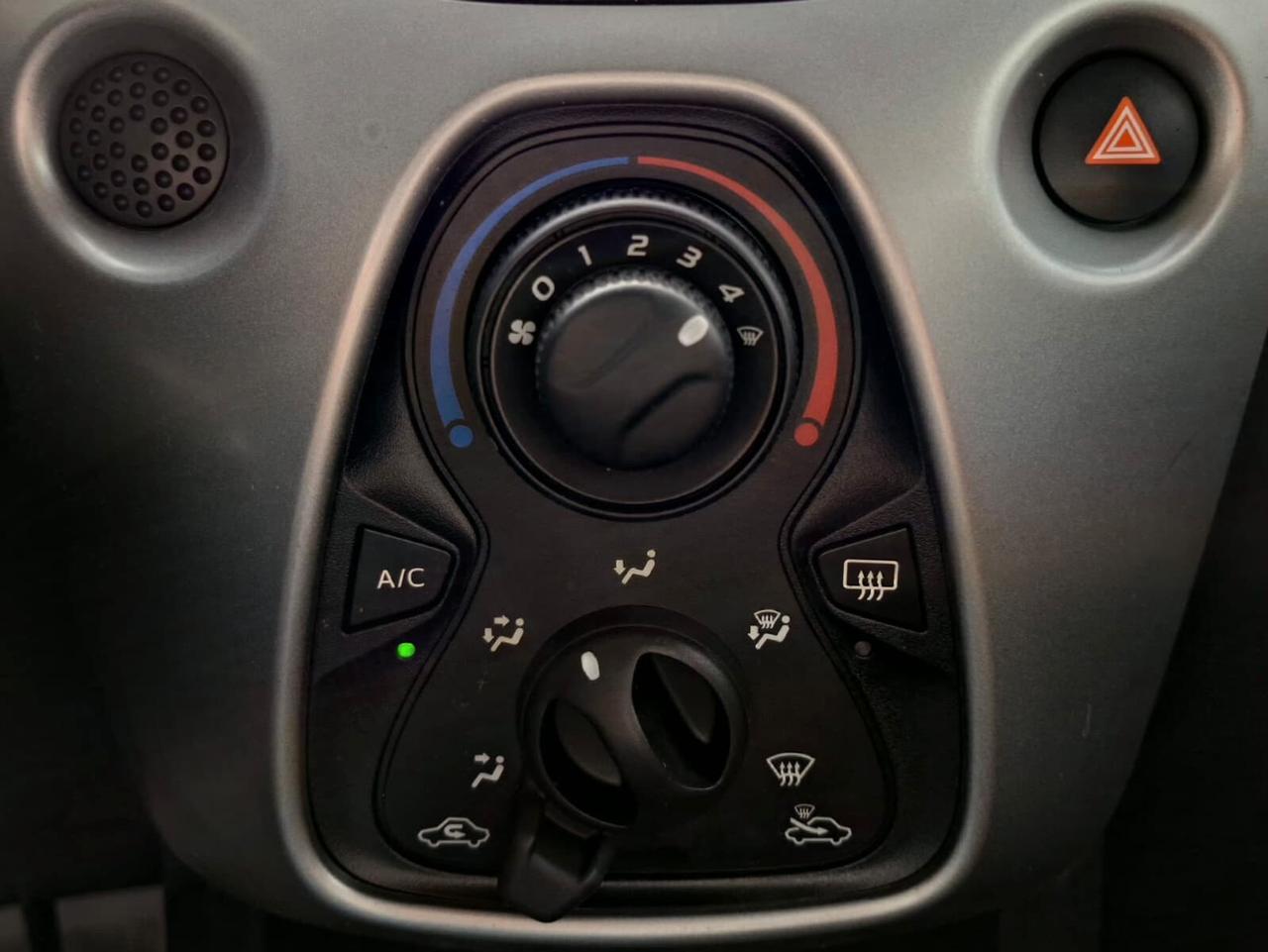 Peugeot 108 1.0 VTi 68cv Active 2015